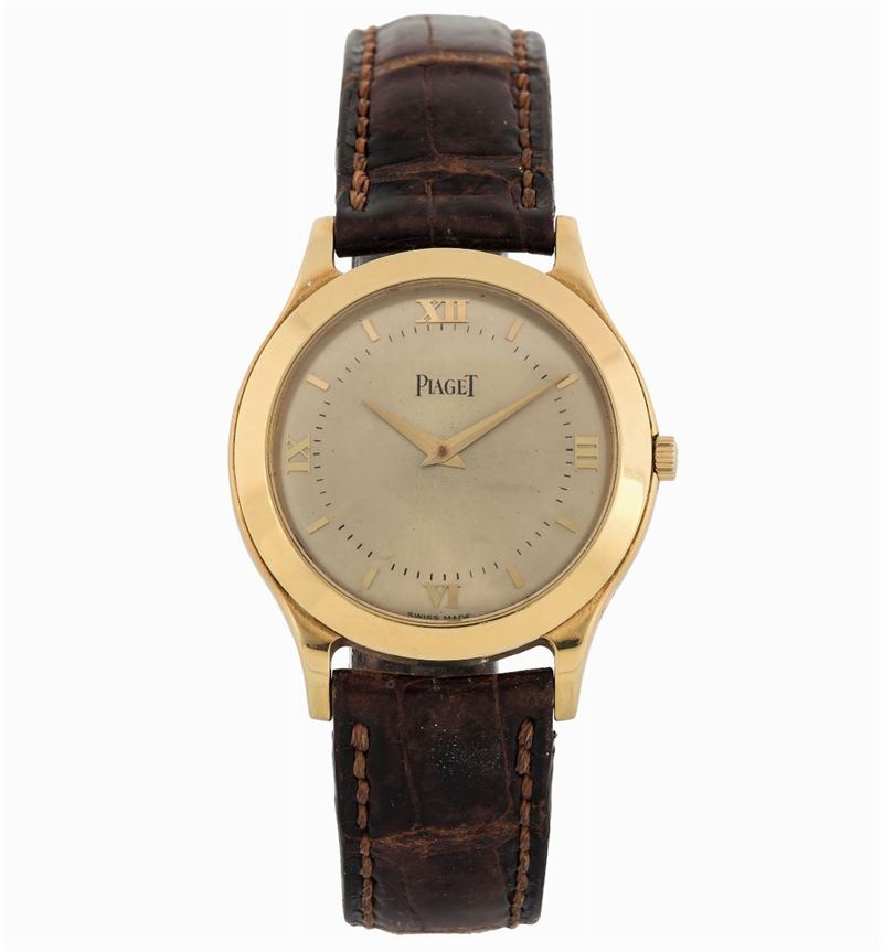 Piaget, Ref. 9000, Georg Piaget, No. 154/200. Fine, 18K yellow gold wriswatch with original gold buckle. Accompanied by the original box and Guarantee. Sold in 2007  - Auction wrist and pocket watches - Cambi Casa d'Aste