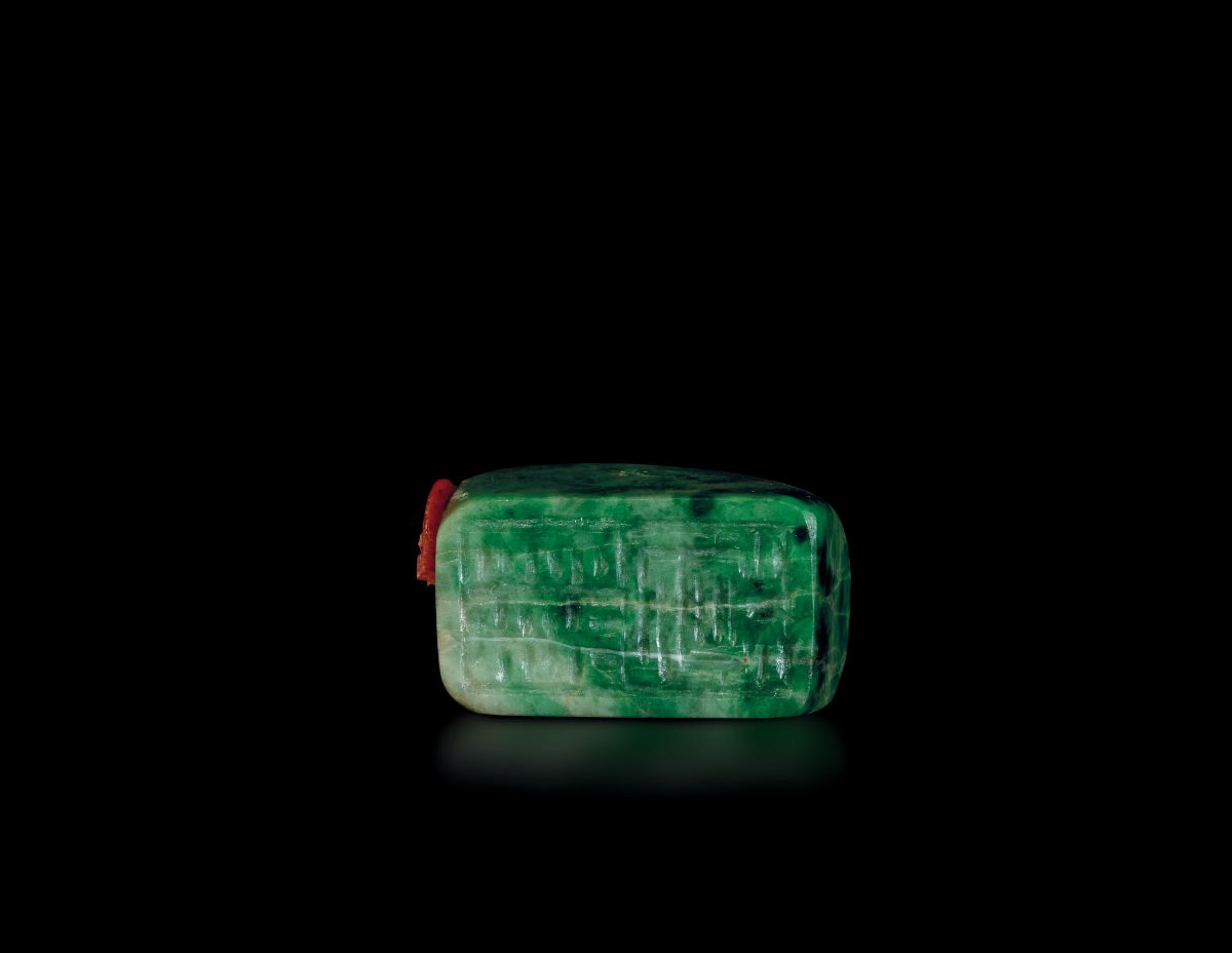 Sigillo Scolpito in Giada con Sfumature Apple Green, Cina, Dinastia Qing, XIX Secolo
