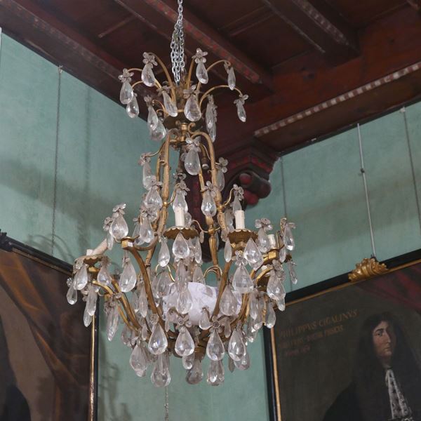 Lampadario in bronzo dorato e cristalli a dodici luci, XIX secolo