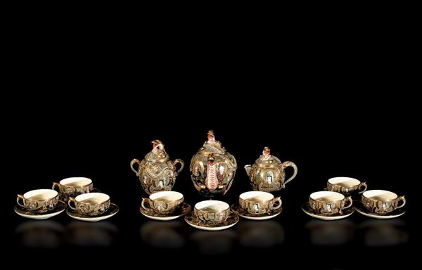 Servizio da thÃ¨ in porcellana Satsuma composto da caffettiera, lattiera, zuccheriera e nove tazzine con piattini, Giappone, XX secolo