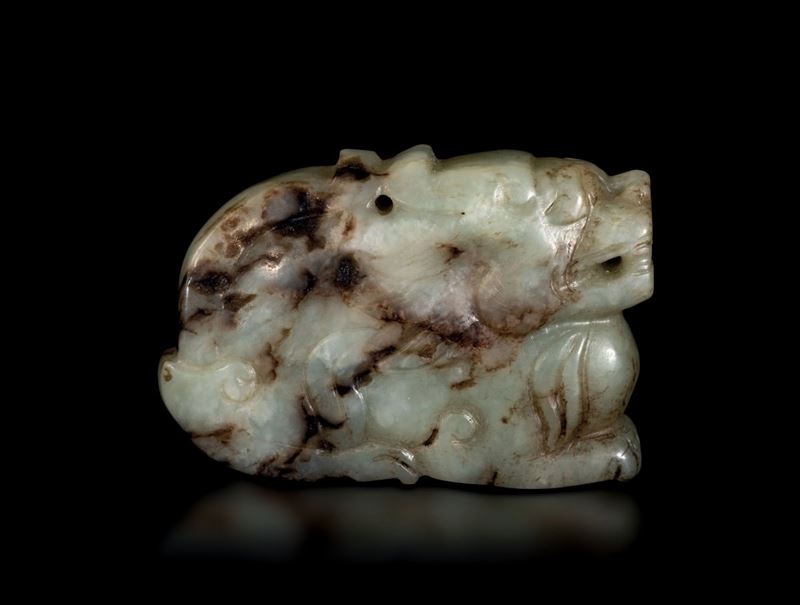 A jade and russet dragon, China, Ming Dynasty  - Auction Fine Chinese Works of Art - Cambi Casa d'Aste