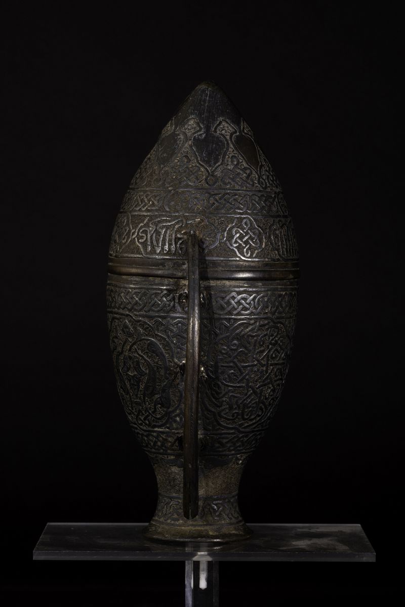 Vaso in Metallo con Manici Sagomati e Decori a Rilevo e in Argento, Turchia, XIX Secolo