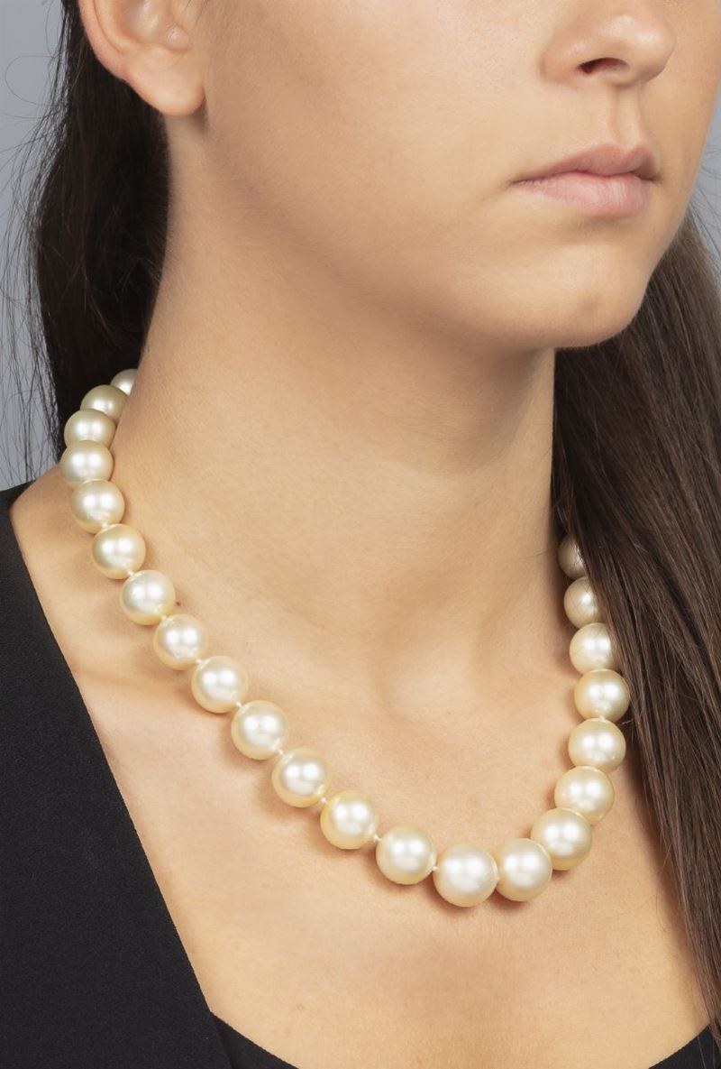Cultured pearl necklace  - Auction Fine Jewels  - Cambi Casa d'Aste