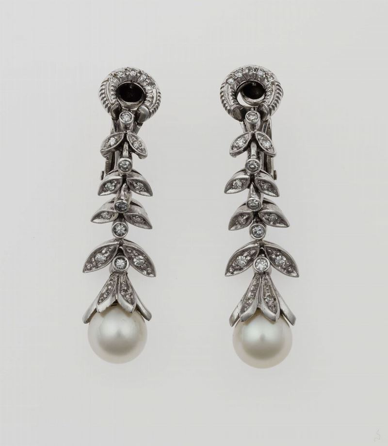 Orecchini pendenti con perle coltivate e diamanti taglio huit-huit  - Asta Asta a tempo Gioielli - Cambi Casa d'Aste