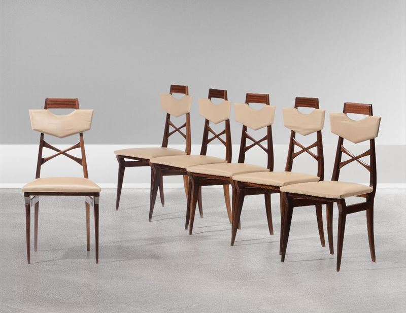 Sei sedie con struttura in legno e rivestimenti in skai.  - Auction Design - Cambi Casa d'Aste