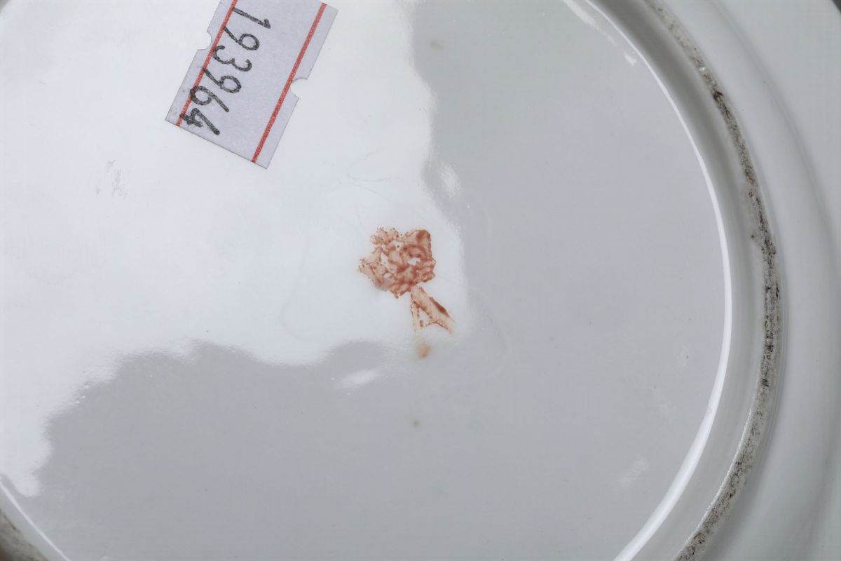 Tazza da Brodo e un Piatto Parigi, Manifattura “de la Reine”, Ultimo Quarto del XVIII Secolo