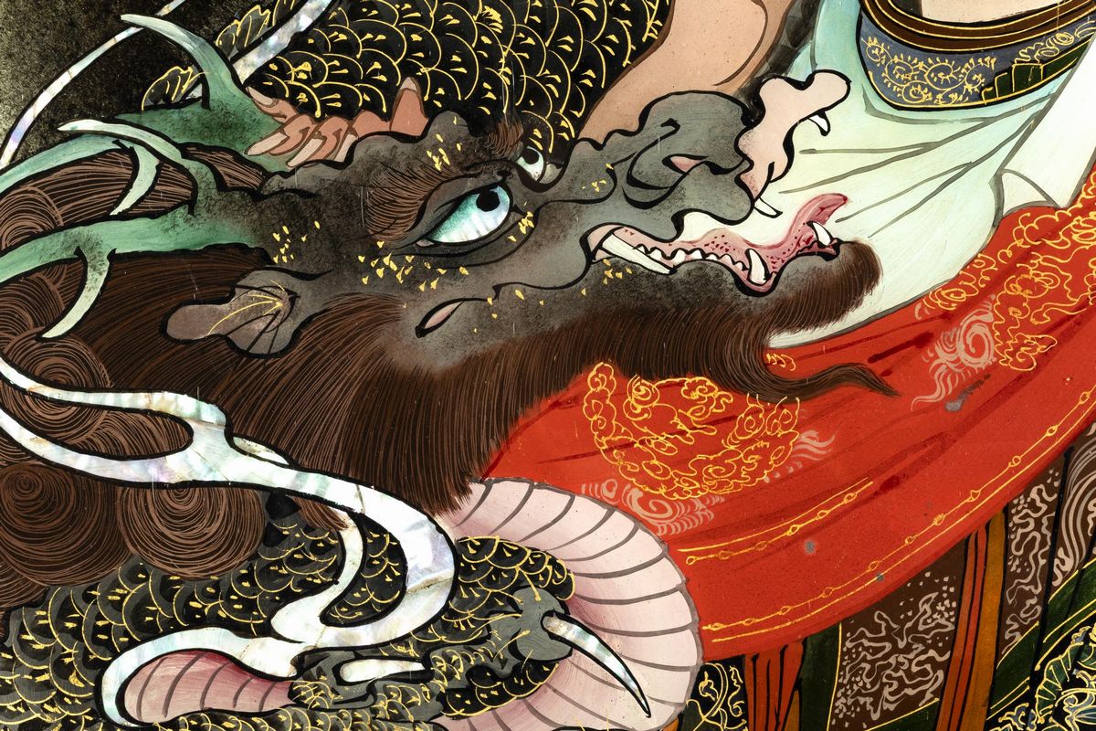 Coppia di Dipinti su Vetro con Dettagli in Madreperla Raffiguranti Saggi e Iscrizioni, Cina, Iniz...