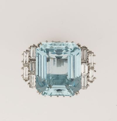 Anello con Acquamarina e Diamanti