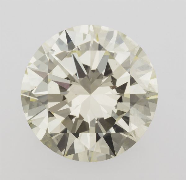 Unmounted brilliant-cut diamond weighing 7.24 carats