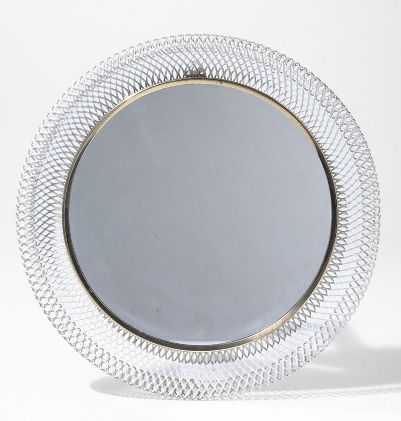 Specchio da parete con cornice in ottone traforato e vetro specchiato.  - Auction Design - Cambi Casa d'Aste
