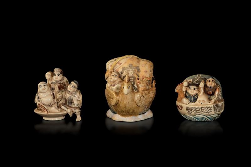 Three small ivory groups, China, early 20th century  - Auction Fine Chinese Works of Art - Cambi Casa d'Aste