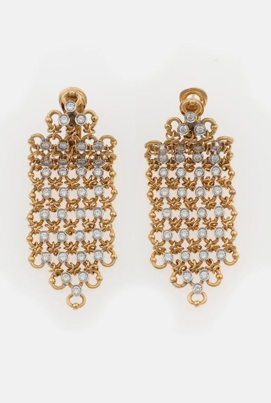 Pair of diamond and gold pendent earrings