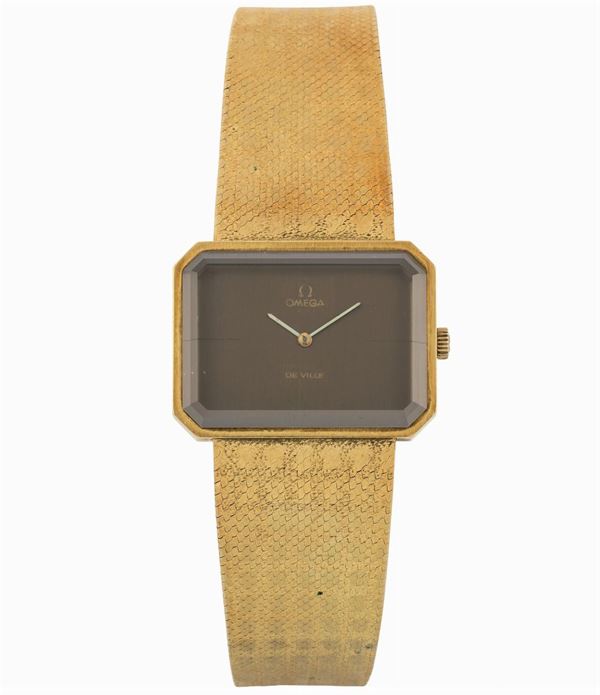 OMEGA, De Ville, Ref. 8272. Fine, 18K yellow gold wristwatch with original gold integrated bracelet. Made circa 1969