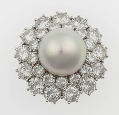 Anello con Perla e Diamanti