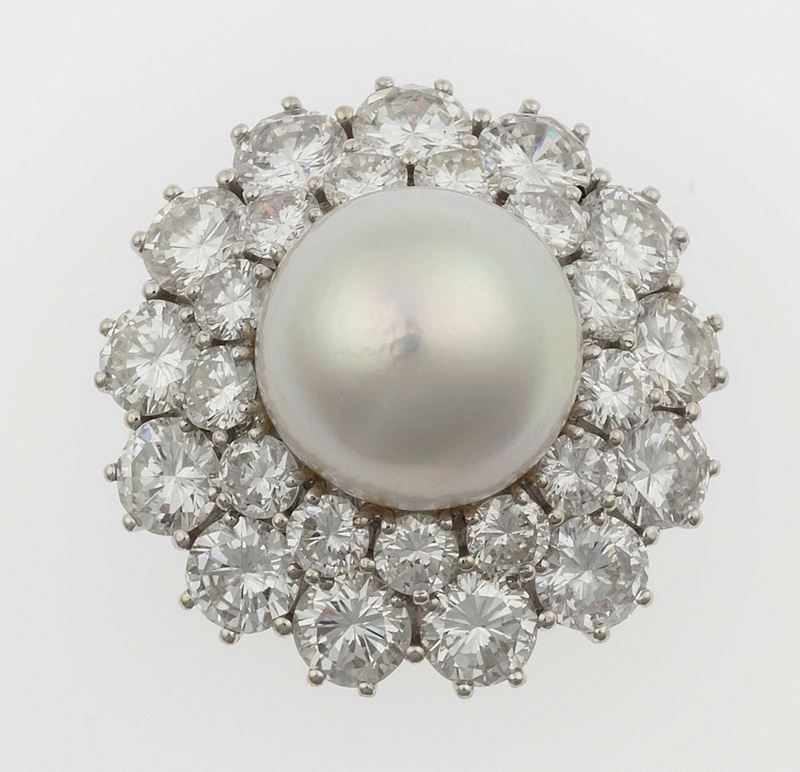 Cultured pearl and diamond ring  - Auction Fine Jewels - II - Cambi Casa d'Aste