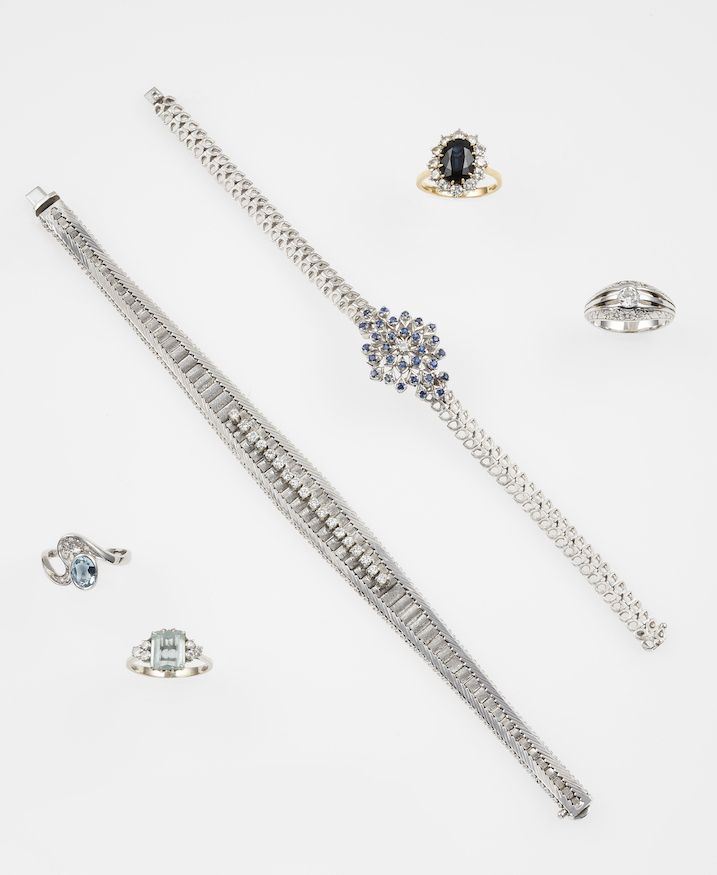 Lotto composto da due bracciali e quattro anelli  - Auction Jewels - Timed Auction - Cambi Casa d'Aste