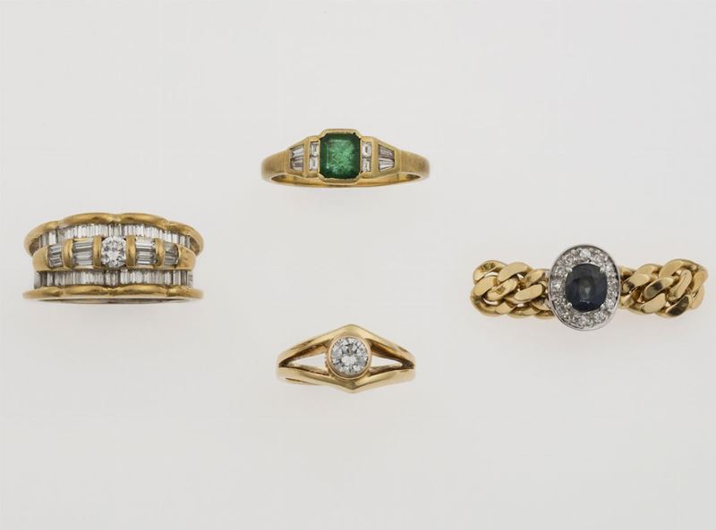 Lotto composto da quattro anelli con diamanti, zaffiro e smeraldo  - Asta Gioielli - Asta a Tempo - Cambi Casa d'Aste