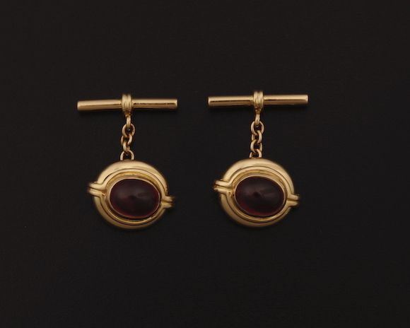 Pair of rhodolite and gold cufflinks  - Auction Fine Coral Jewels - I - Cambi Casa d'Aste