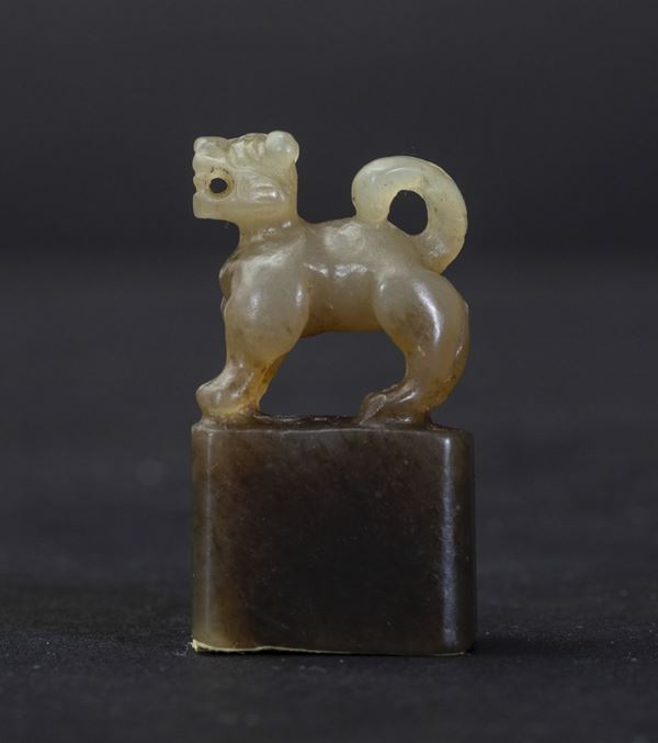 A small agate sculpture, China, Qing Dynasty