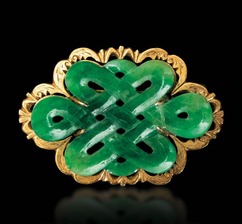 A jade brooch, China, early 1900s  - Auction Fine Chinese Works of Art - Cambi Casa d'Aste