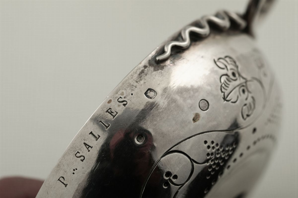 Tastevin in Argento Fuso, Sbalzato e Cesellato Francia Aurillach (?) Fine XIX Secolo