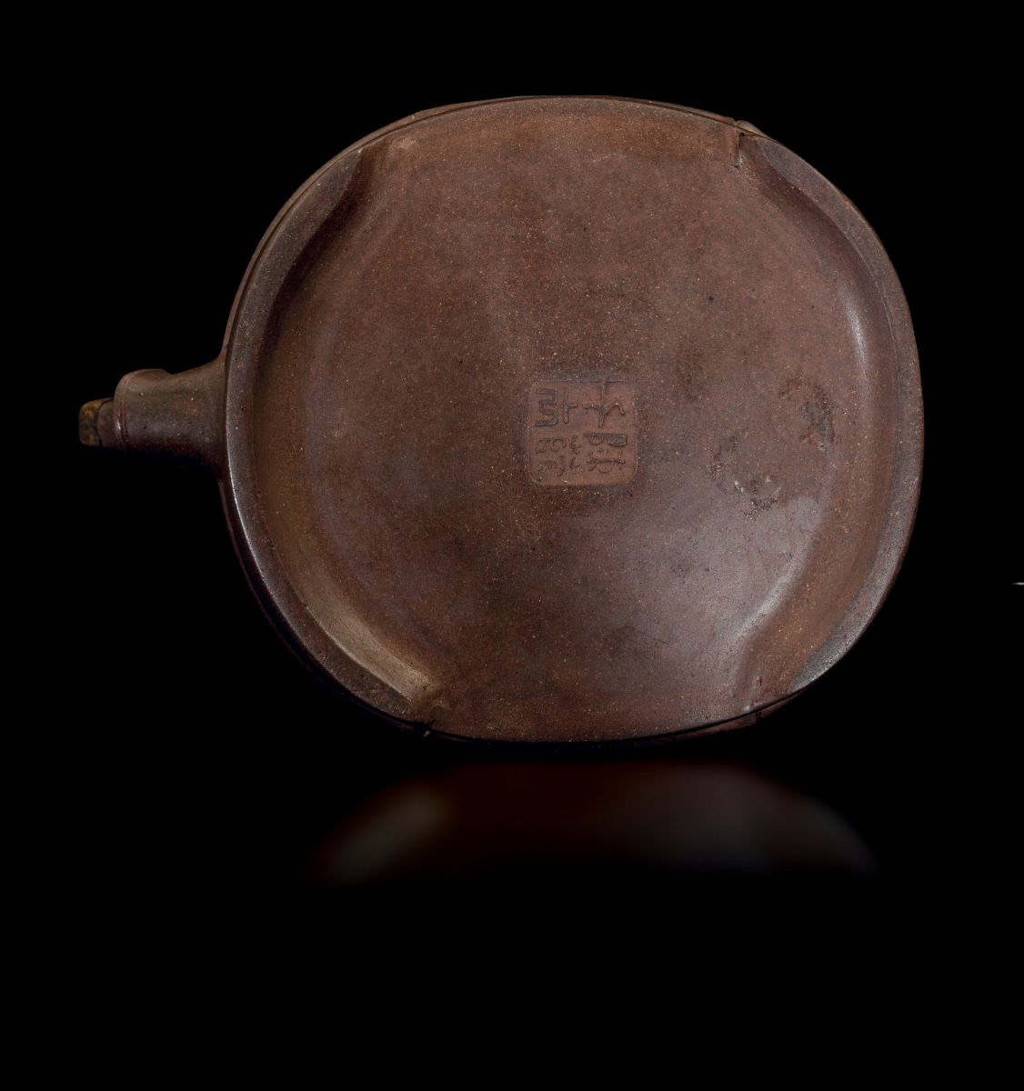 Teiera Yixing con Manico e Presa del Coperchio a Foggia di Canne di Bambù, Cina, Dinastia Qing, X...
