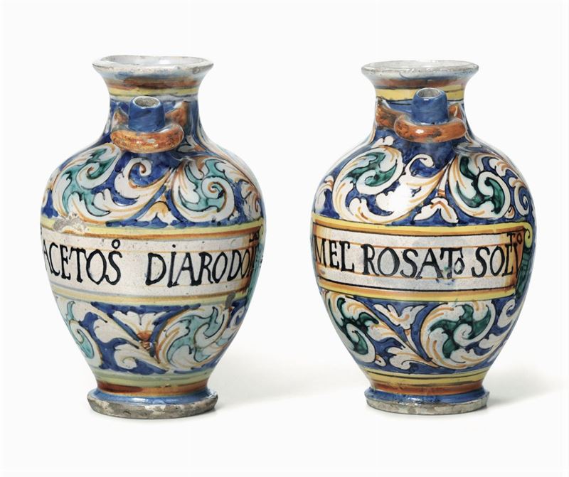 Coppia di orcioli Montelupo, primo quarto del XVII secolo  - Auction Majolica and Porcelain - Cambi Casa d'Aste