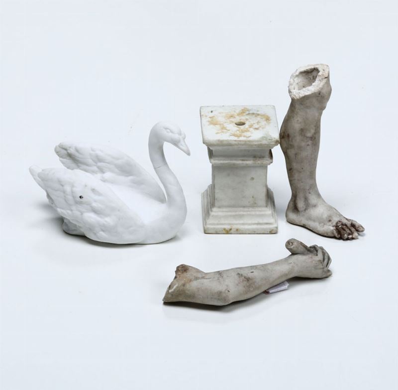 Quattro diversi biscuit, XVIII e XIX secolo  - Auction Ceramics - Cambi Casa d'Aste