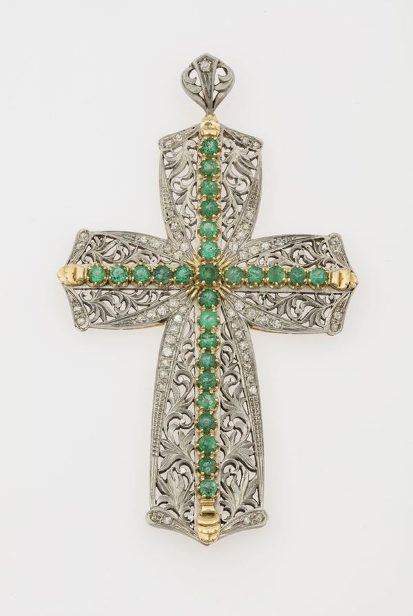 Emerald, silver and gold pendant