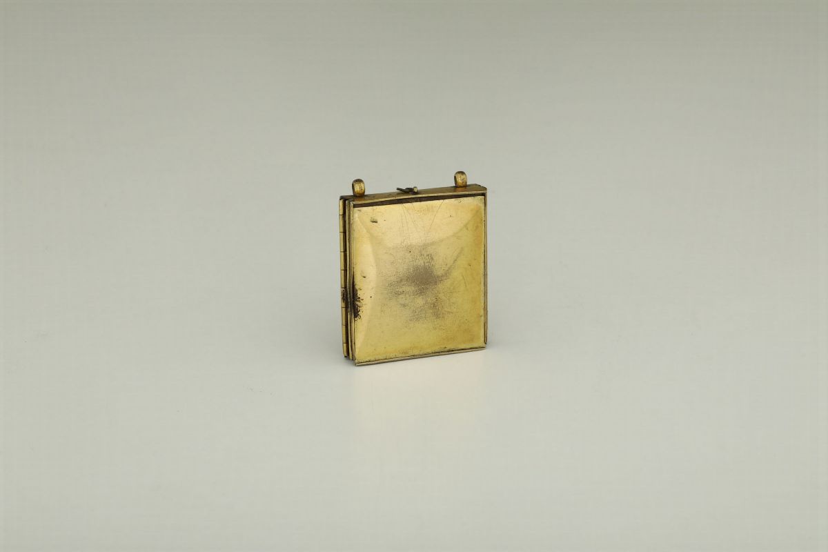 Piccolo Trittico da Viaggio in Bronzo e Argento Fuso, Sbalzato, Cesellato e Dorato Mosca 1847, Sa...