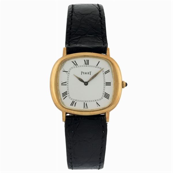 PIAGET, Ref. 9453. Fine, 18K yellow gold wristwatch with original gold buckle. Accompanied by the original pouch and Certificate. Made circa 1970