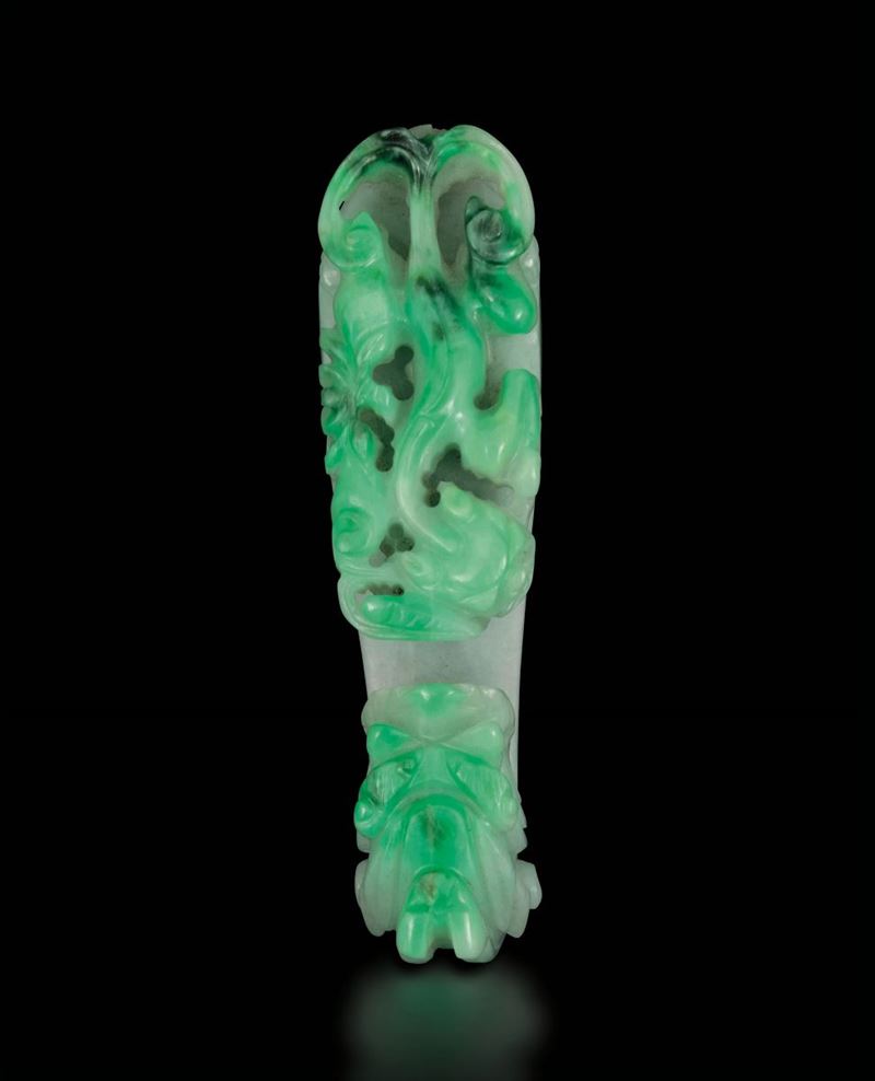 A jade clasp, China, Qing Dynasty  - Auction Fine Chinese Works of Art - Cambi Casa d'Aste