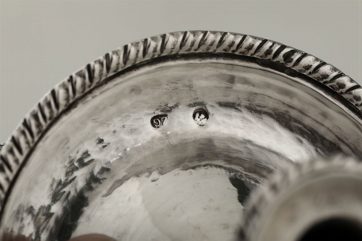 Bugia in Argento Fuso, Sbalzato e Cesellato. Venezia XVIII-XIX Secolo, Bollo con Leone di San Mar...