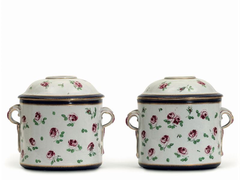 Coppia di rinfresca bottiglie Doccia, Manifattura Ginori, 1790 circa  - Asta Maioliche e Porcellane - Cambi Casa d'Aste