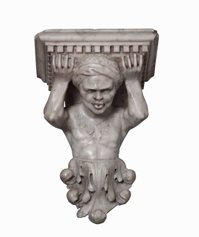 Coppia di Mensole con Telamoni in Marmo Bianco. Arte Barocca Veneta del XVII-XVIII Secolo