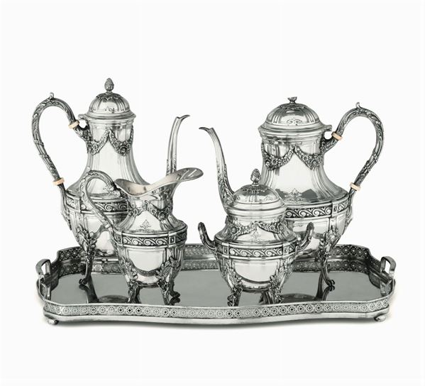 Servizio da tè e caffè in argento, probabilmente Francia, XX secolo, e vassoio, Italia XX secolo