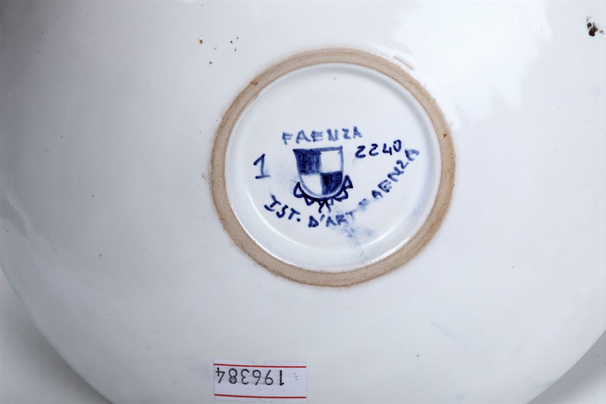 Coppia di Piatti Faenza, Istituto Statale D’arte per la Ceramica, Dopo il 1945