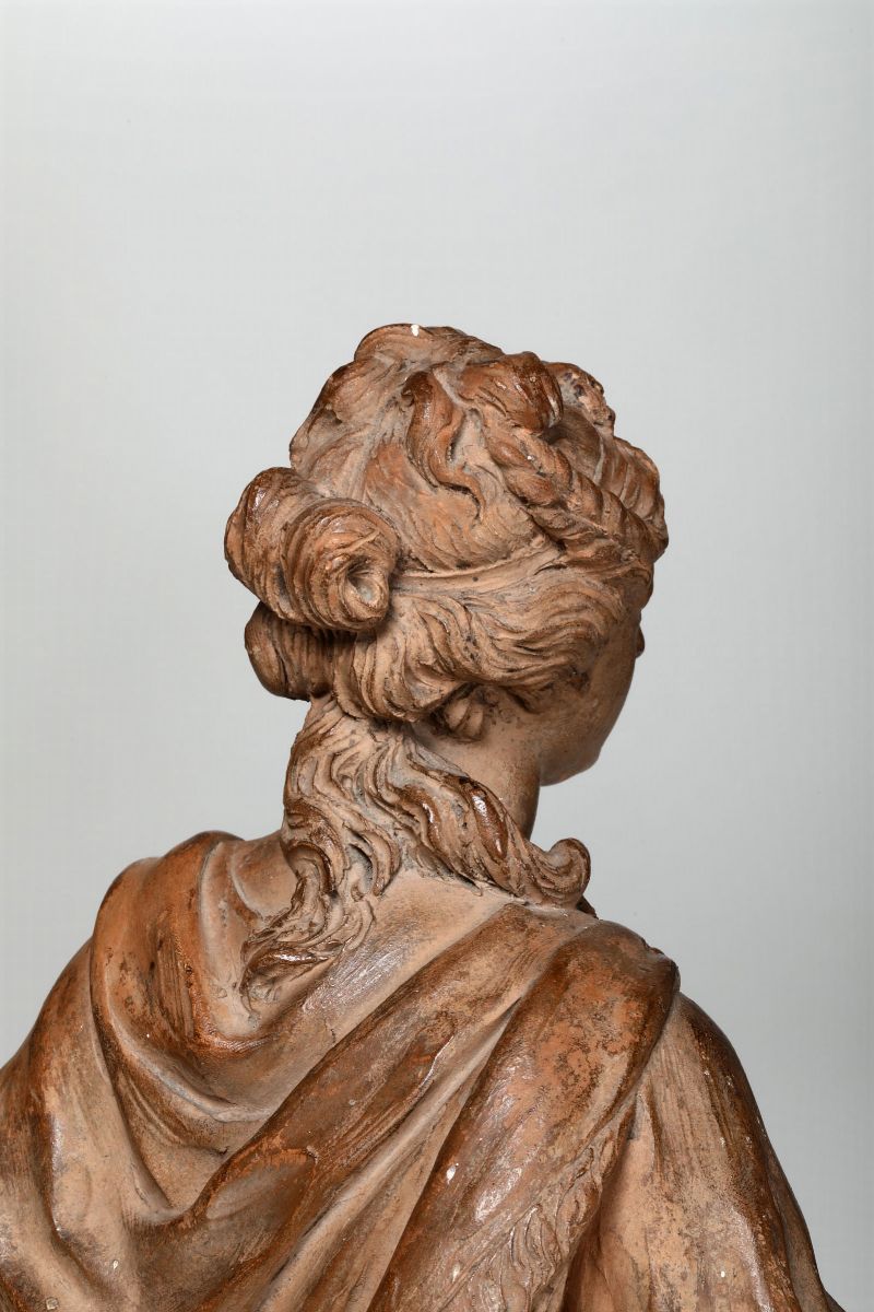 Diana Cacciatrice. Terracotta Patinata. Plasticatore D'oltralpe XVIII-XIX Secolo