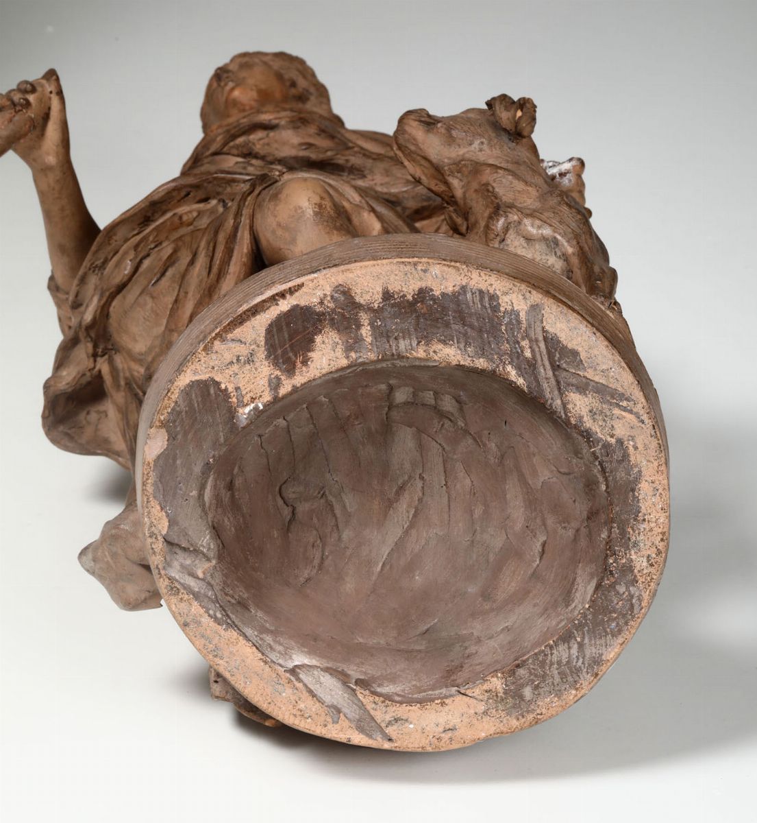 Diana Cacciatrice. Terracotta Patinata. Plasticatore D'oltralpe XVIII-XIX Secolo