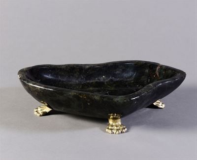 Vasca in Labradorite su Zampe di Leone in Ottone