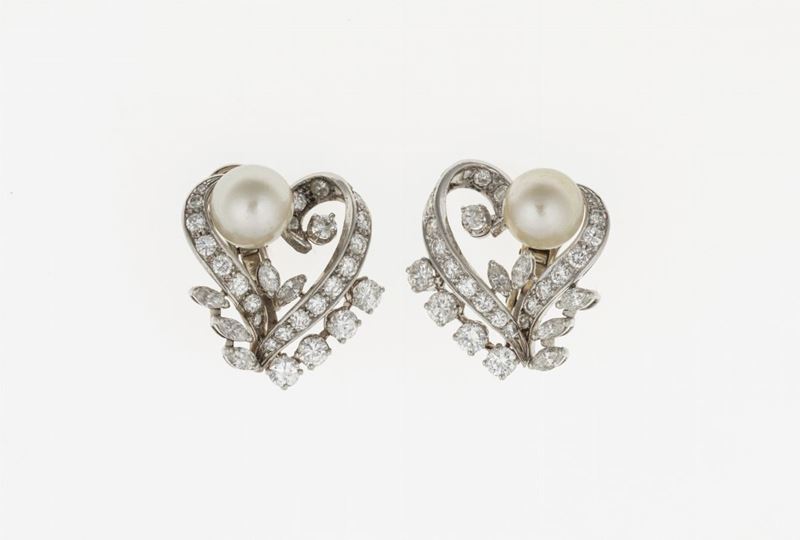 Pair of cultured pearl and diamond earrings  - Auction Fine Jewels  - Cambi Casa d'Aste