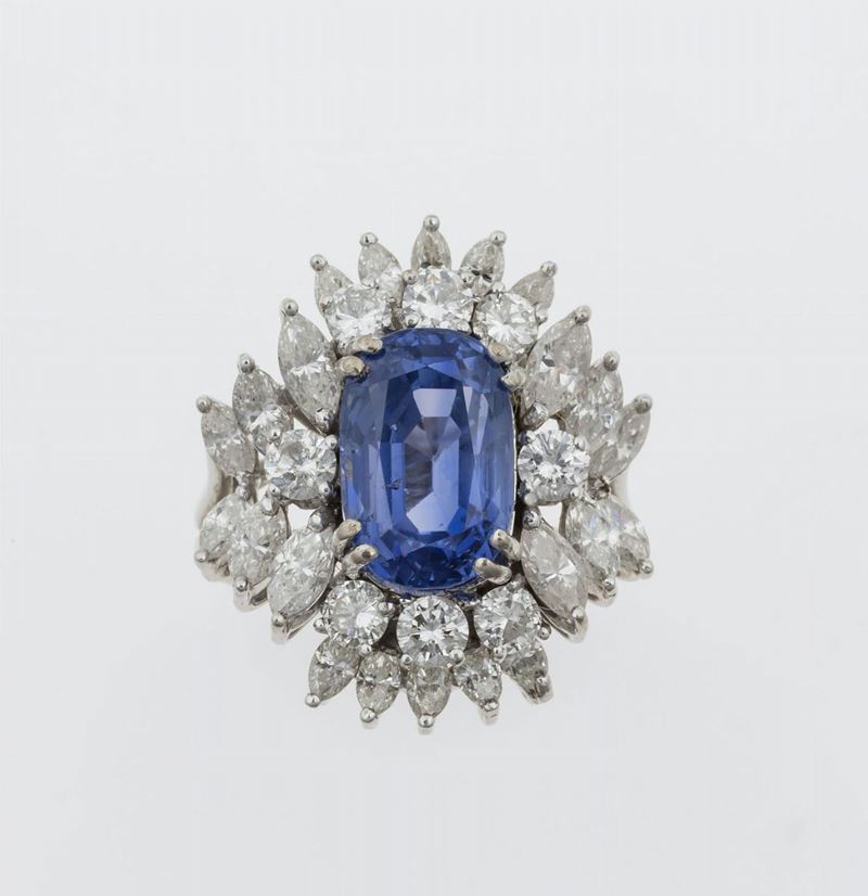 Sri Lankan sapphire, weighing 6.30 carats.  Gemmological Report R.A.G. Torino n. J19004. No indication of heating  - Auction Fine Jewels  - Cambi Casa d'Aste
