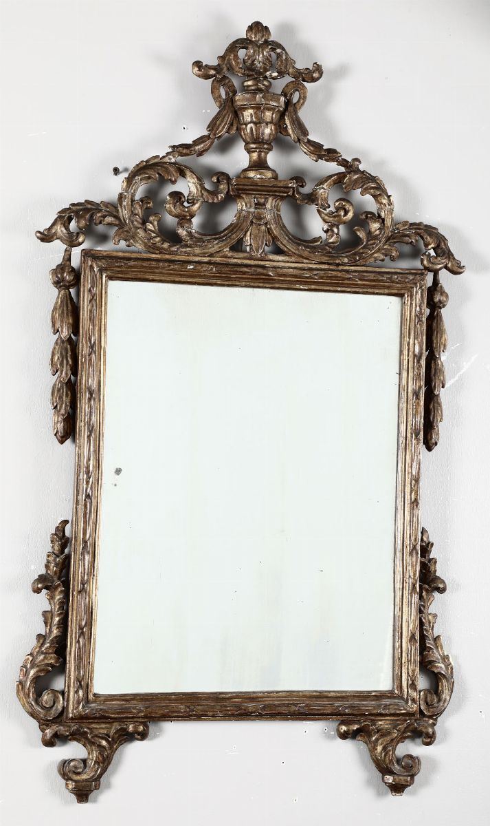 Specchiera in legno intagliato e dorato, XIX secolo  - Auction Paintings and Furnitures - Cambi Casa d'Aste