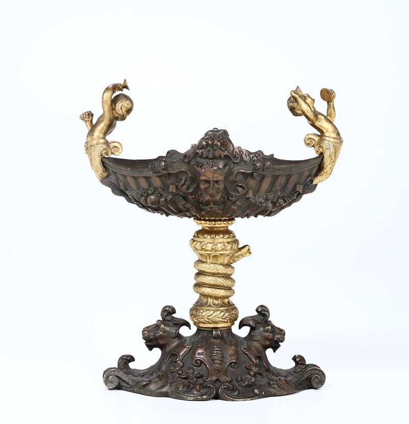 Centrotavola in bronzo e bronzo dorato, alla maniera di Barbedienne, Francia XIX secolo  - Asta Antiquariato V | Asta a Tempo - Cambi Casa d'Aste