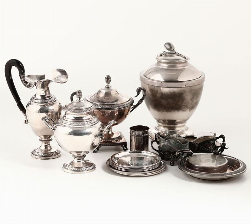 Lotto di oggetti in argento e metallo  - Auction Silvers - Timed Auction - Cambi Casa d'Aste