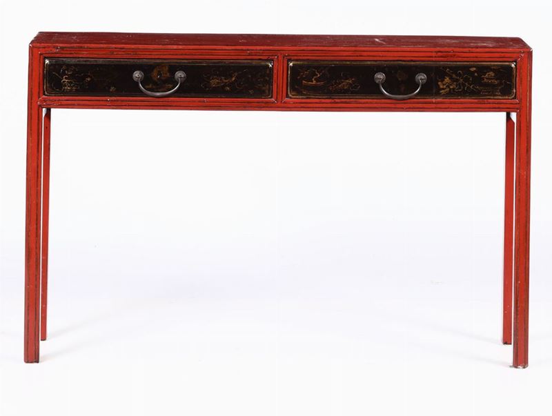 Consolle in legno laccato con due cassetti e decoro dorato  - Asta Arredi, Dipinti e Oggetti d'Arte - Cambi Casa d'Aste