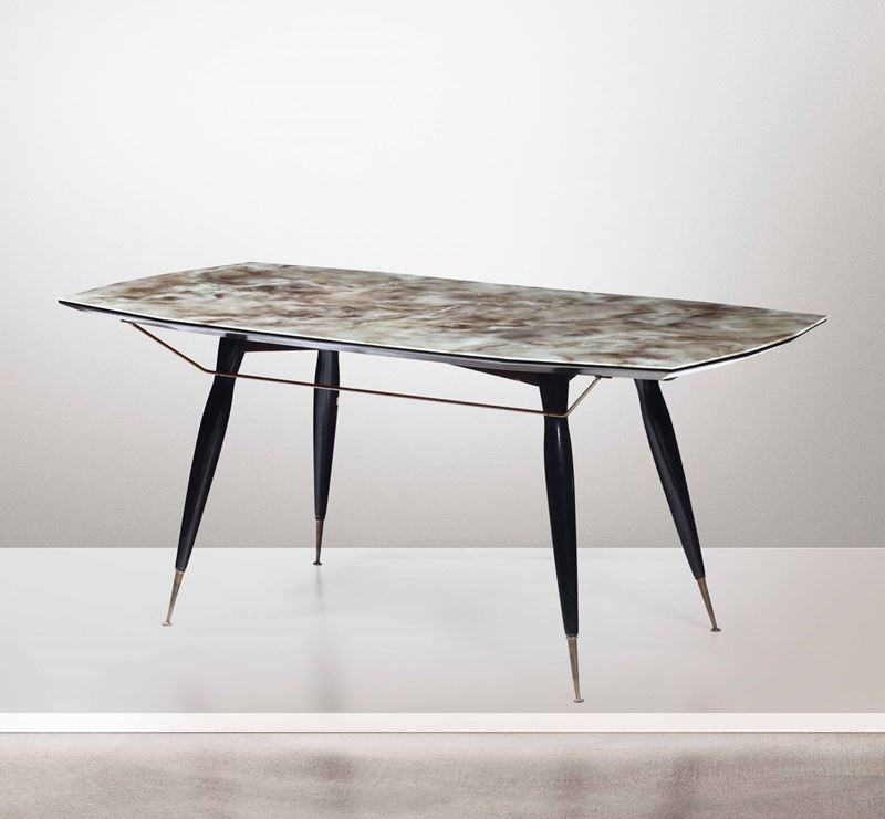 Tavolo con struttura in legno e ottone. Piano in vetro decorato.  - Asta Design Lab - Cambi Casa d'Aste