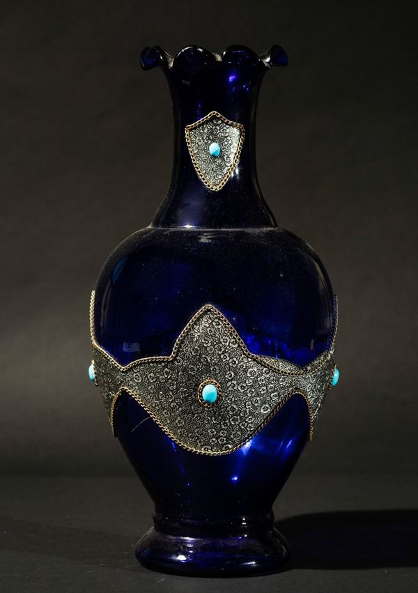 A glass vase, India, late 1800s
