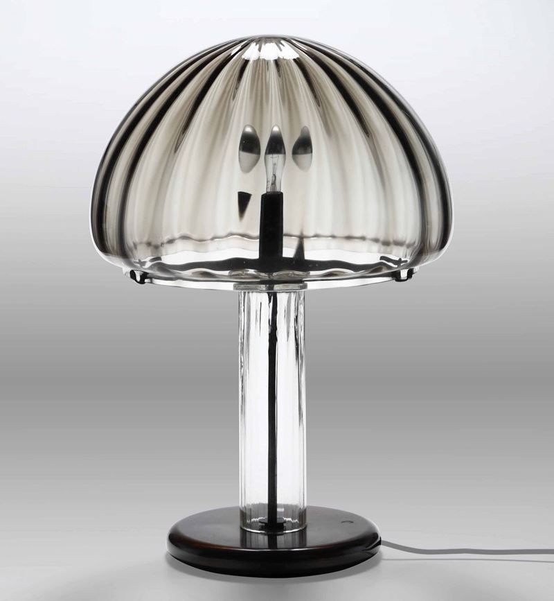 Lampada da tavolo con struttura in vetro di Murano.  - Auction Design Lab - Cambi Casa d'Aste