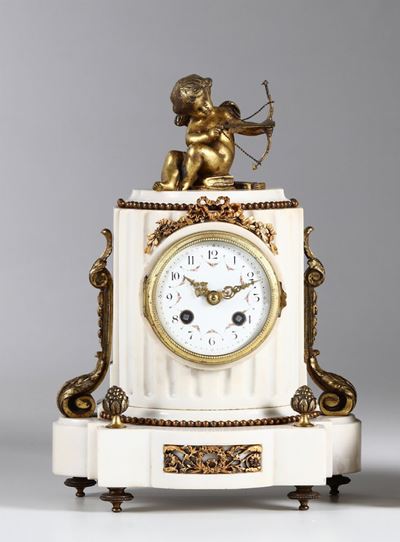 Pendola in Marmo con Cupido. Francia XIX Secolo